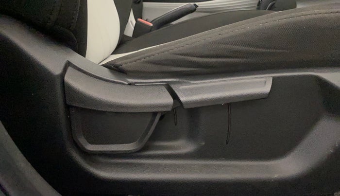 2023 Hyundai NEW I20 SPORTZ 1.2 IVT, Petrol, Automatic, 25,894 km, Driver Side Adjustment Panel