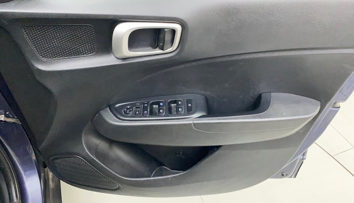2019 Hyundai VENUE SX PLUS 1.0 TURBO DCT, Petrol, Automatic, 79,667 km, Driver Side Door Panels Control