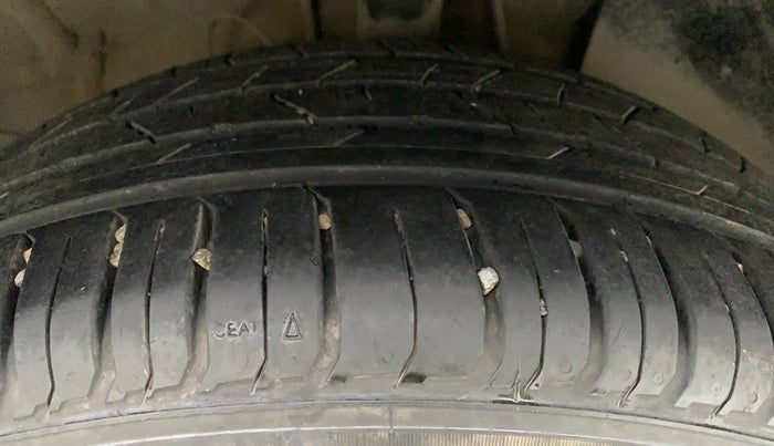 2019 Hyundai VENUE SX PLUS 1.0 TURBO DCT, Petrol, Automatic, 79,667 km, Right Front Tyre Tread