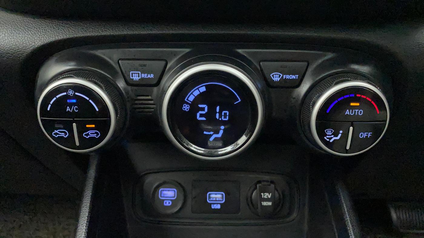 2019 Hyundai VENUE SX PLUS 1.0 TURBO DCT, Petrol, Automatic, 79,667 km, Automatic Climate Control