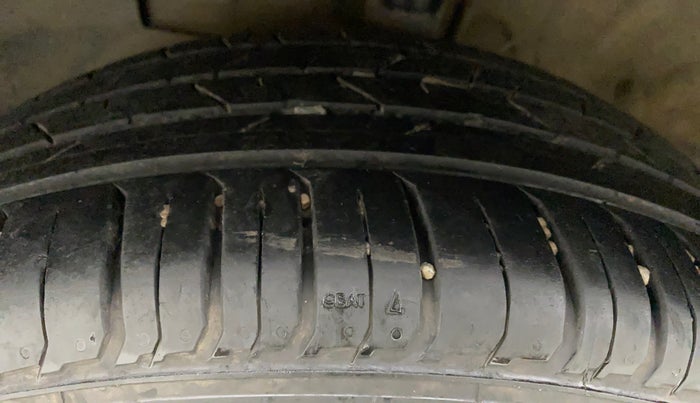 2019 Hyundai VENUE SX PLUS 1.0 TURBO DCT, Petrol, Automatic, 79,667 km, Left Front Tyre Tread