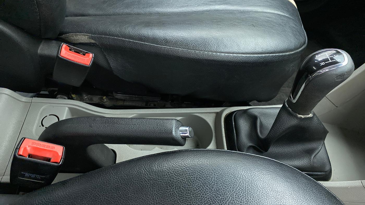 2018 Tata Tiago XZ 1.2 REVOTRON, Petrol, Manual, 84,203 km, Gear Lever