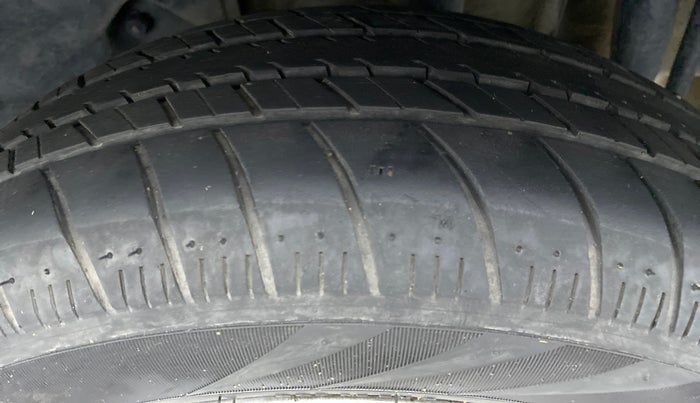 2018 Tata Tiago XZ 1.2 REVOTRON, Petrol, Manual, 84,203 km, Left Rear Tyre Tread