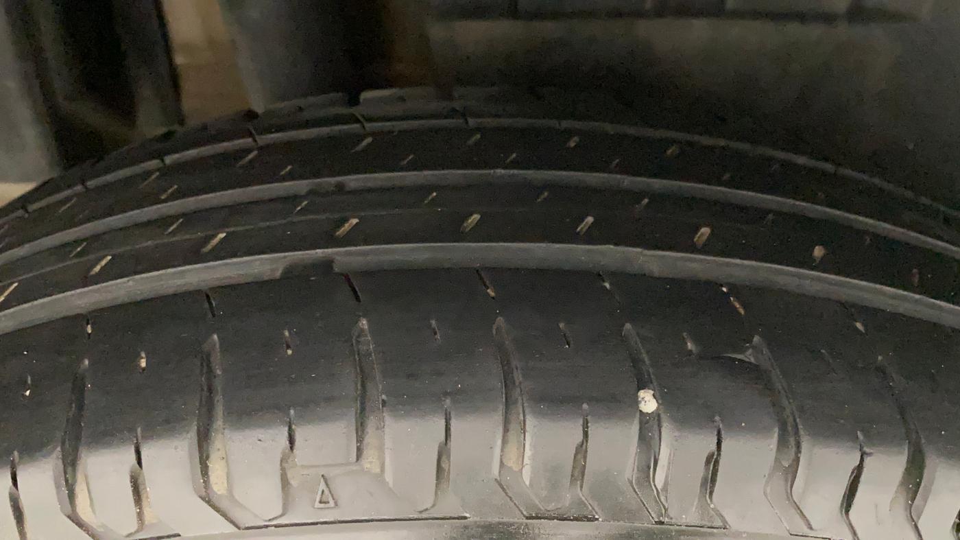2017 Maruti Dzire VXI, Petrol, Manual, 31,003 km, Right Rear Tyre Tread