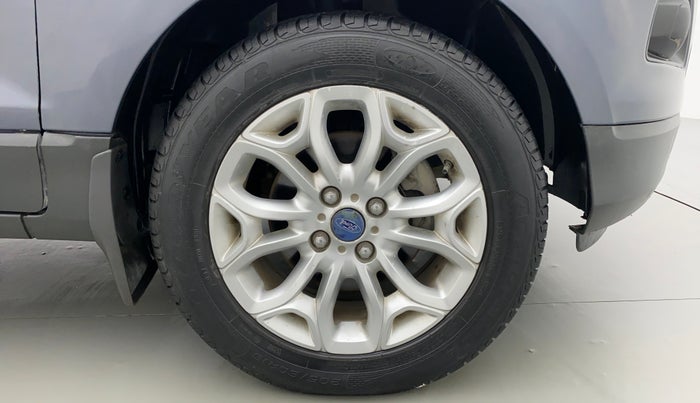 2014 Ford Ecosport 1.5 TITANIUM TI VCT AT, Petrol, Automatic, 29,334 km, Right Front Wheel