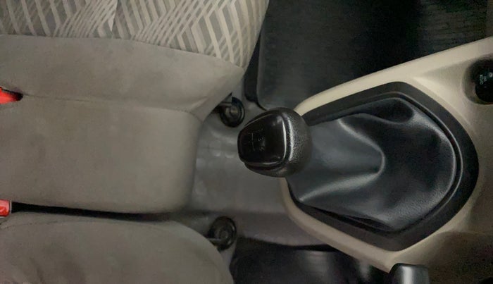 2017 Datsun Go T, Petrol, Manual, 27,157 km, Gear Lever