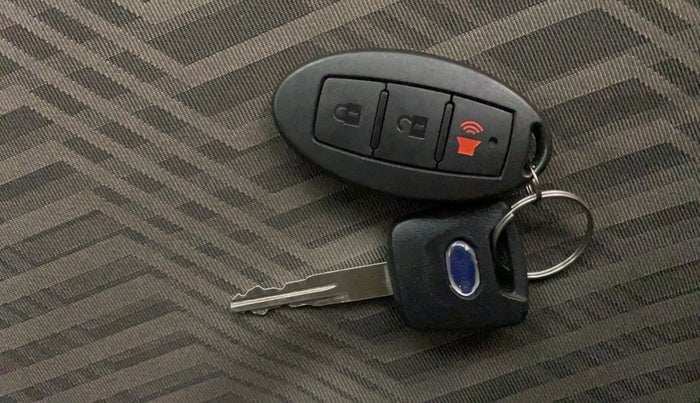 2017 Datsun Go T, Petrol, Manual, 27,157 km, Key Close Up