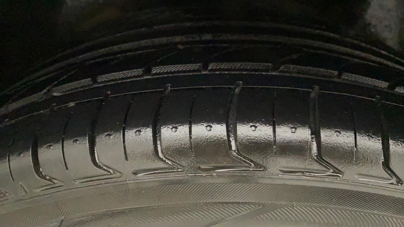 2019 Skoda Rapid STYLE 1.6 MPI, Petrol, Manual, 52,529 km, Left Rear Tyre Tread