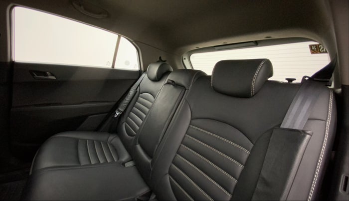 2016 Hyundai Creta S PLUS 1.6 AT DIESEL, Diesel, Automatic, 1,48,166 km, Right Side Rear Door Cabin