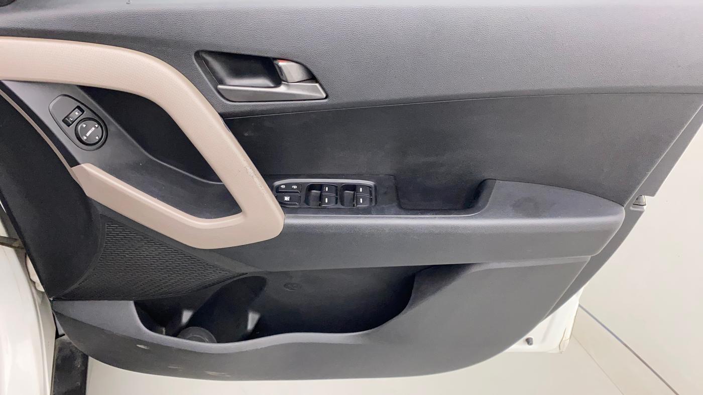 2016 Hyundai Creta S PLUS 1.6 AT DIESEL, Diesel, Automatic, 1,48,166 km, Driver Side Door Panels Control