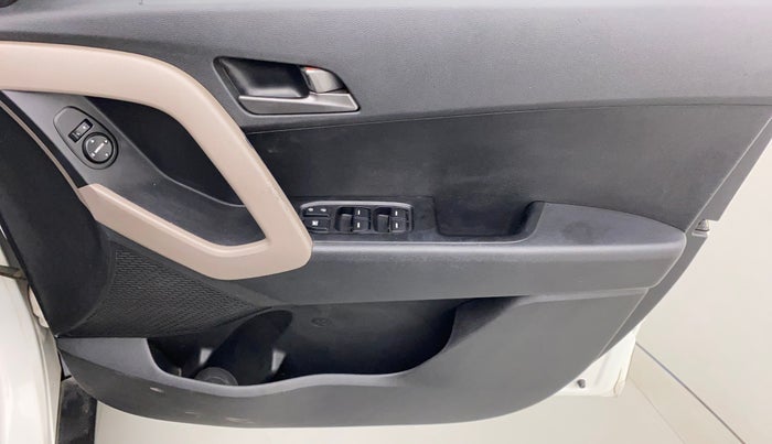 2016 Hyundai Creta S PLUS 1.6 AT DIESEL, Diesel, Automatic, 1,48,166 km, Driver Side Door Panels Control