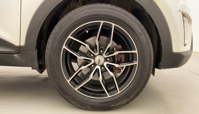 2016 Hyundai Creta S PLUS 1.6 AT DIESEL, Diesel, Automatic, 1,48,166 km, Right Front Wheel