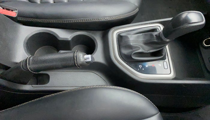 2016 Hyundai Creta S PLUS 1.6 AT DIESEL, Diesel, Automatic, 1,48,166 km, Gear Lever