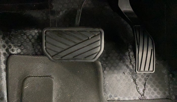 2021 Toyota URBAN CRUISER PREMIUM GRADE AT, Petrol, Automatic, 32,548 km, Pedals