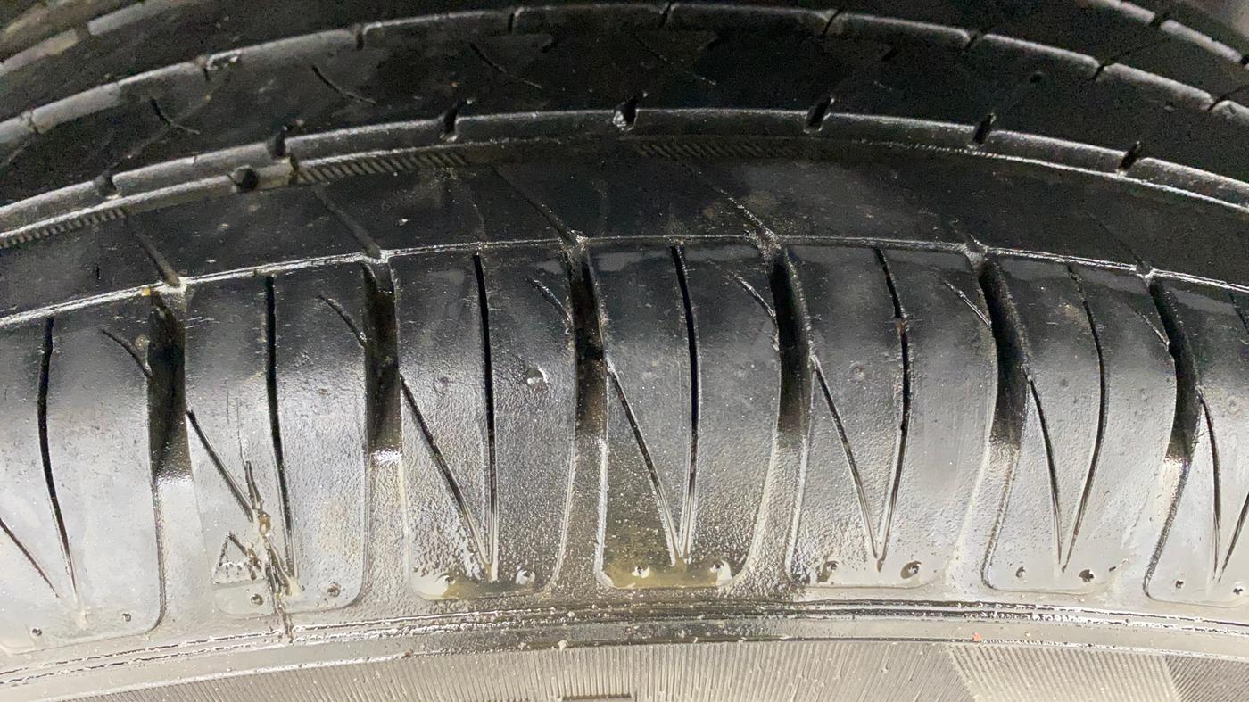 2021 Toyota URBAN CRUISER PREMIUM GRADE AT, Petrol, Automatic, 32,578 km, Right Rear Tyre Tread