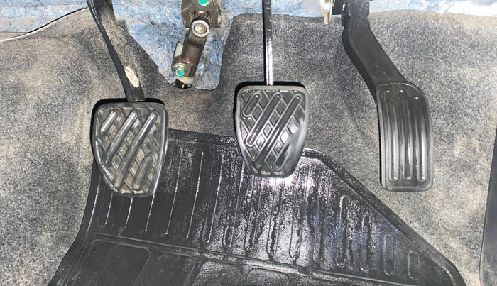 2018 Datsun Go T, CNG, Manual, 41,632 km, Pedals