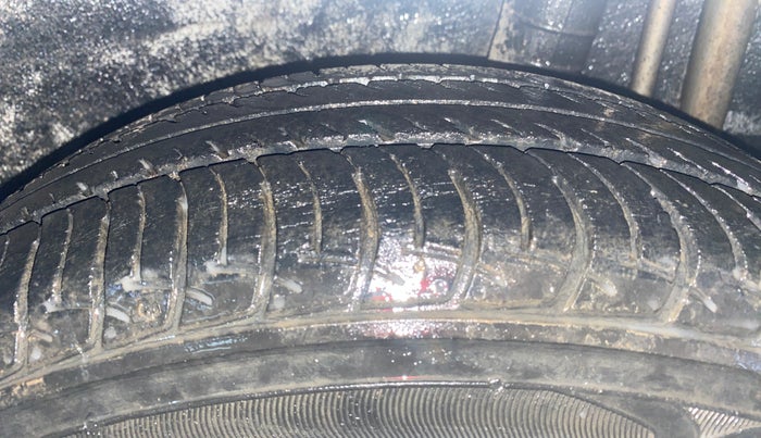 2018 Datsun Go T, CNG, Manual, 41,632 km, Left Rear Tyre Tread