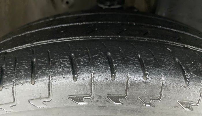 2018 Maruti IGNIS DELTA 1.2 K12, Petrol, Manual, 63,232 km, Right Front Tyre Tread