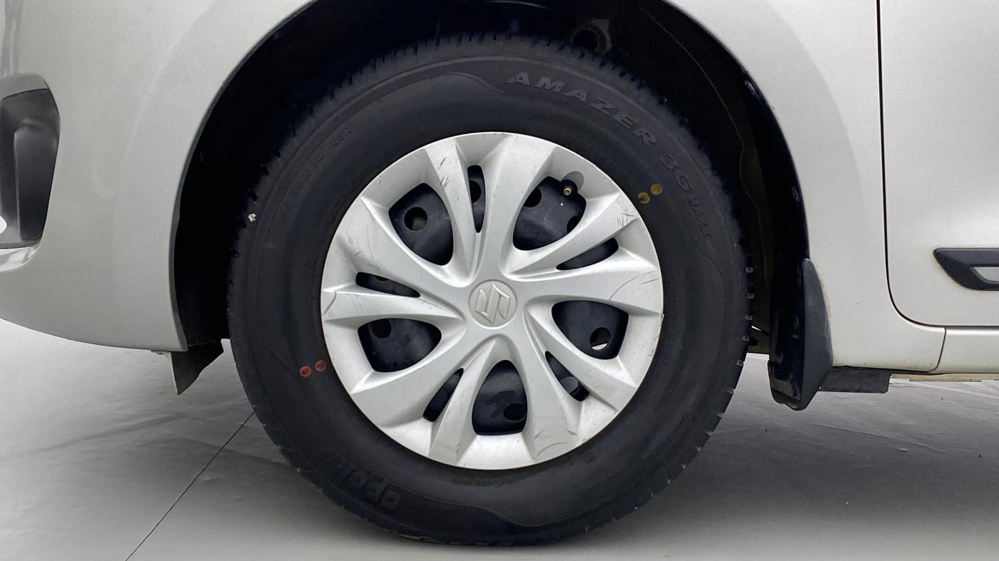 2020 Maruti Swift VXI D, Petrol, Manual, 42,783 km, Left Front Wheel