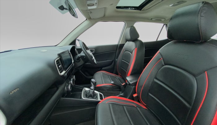 2021 Hyundai VENUE 1.5 SX(O) EXECUTIVE CRDI, Diesel, Manual, 36,366 km, Right Side Front Door Cabin