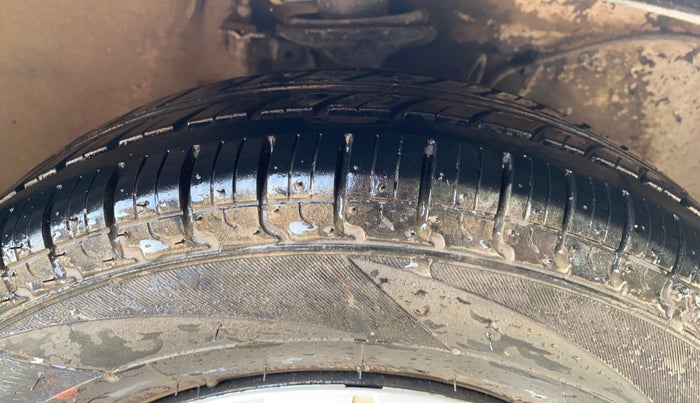 2019 Maruti Alto LXI, Petrol, Manual, 73,267 km, Right Front Tyre Tread