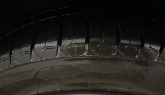 2021 Tata Tiago XZ PLUS PETROL, Petrol, Manual, 70,377 km, Left Front Tyre Tread