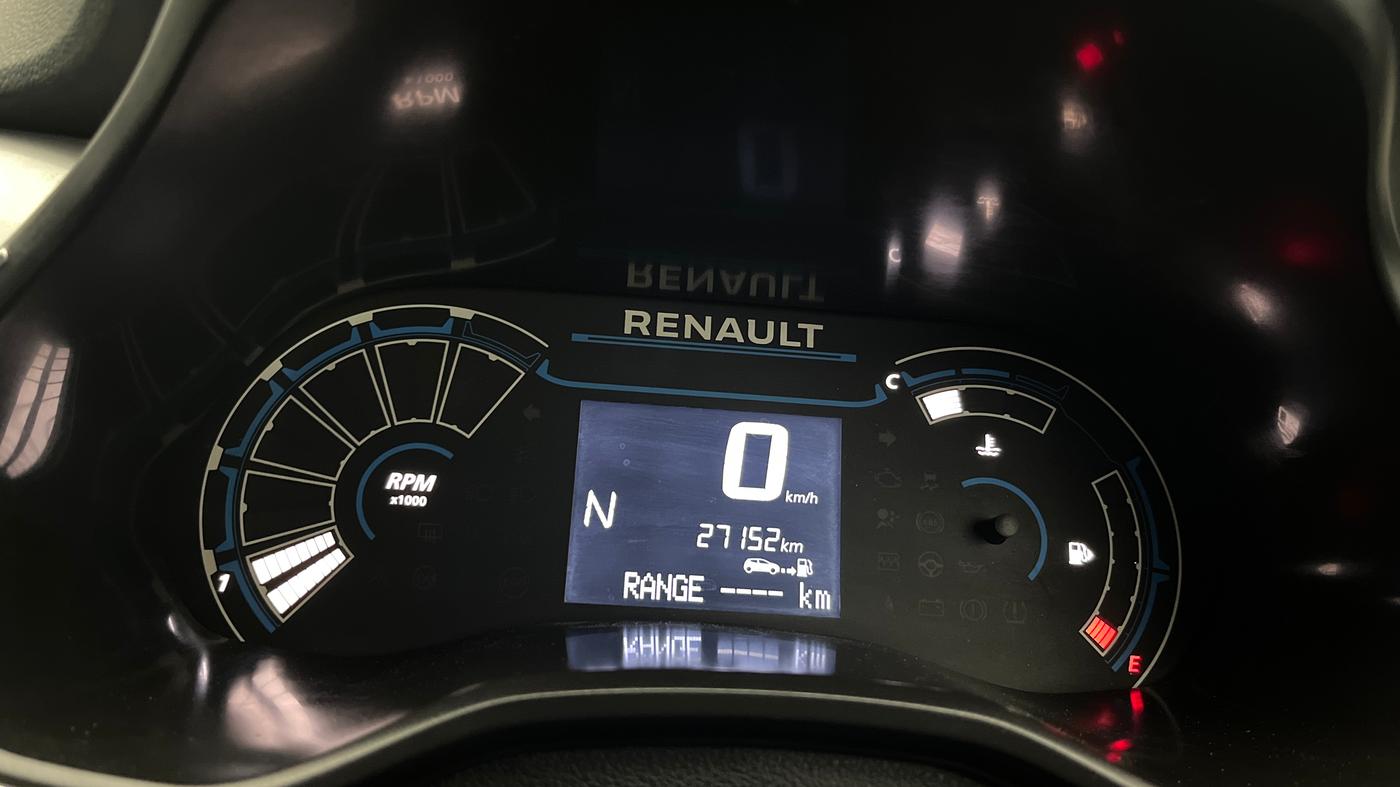2022 Renault TRIBER RXZ AMT, Petrol, Automatic, 27,126 km, Odometer Image