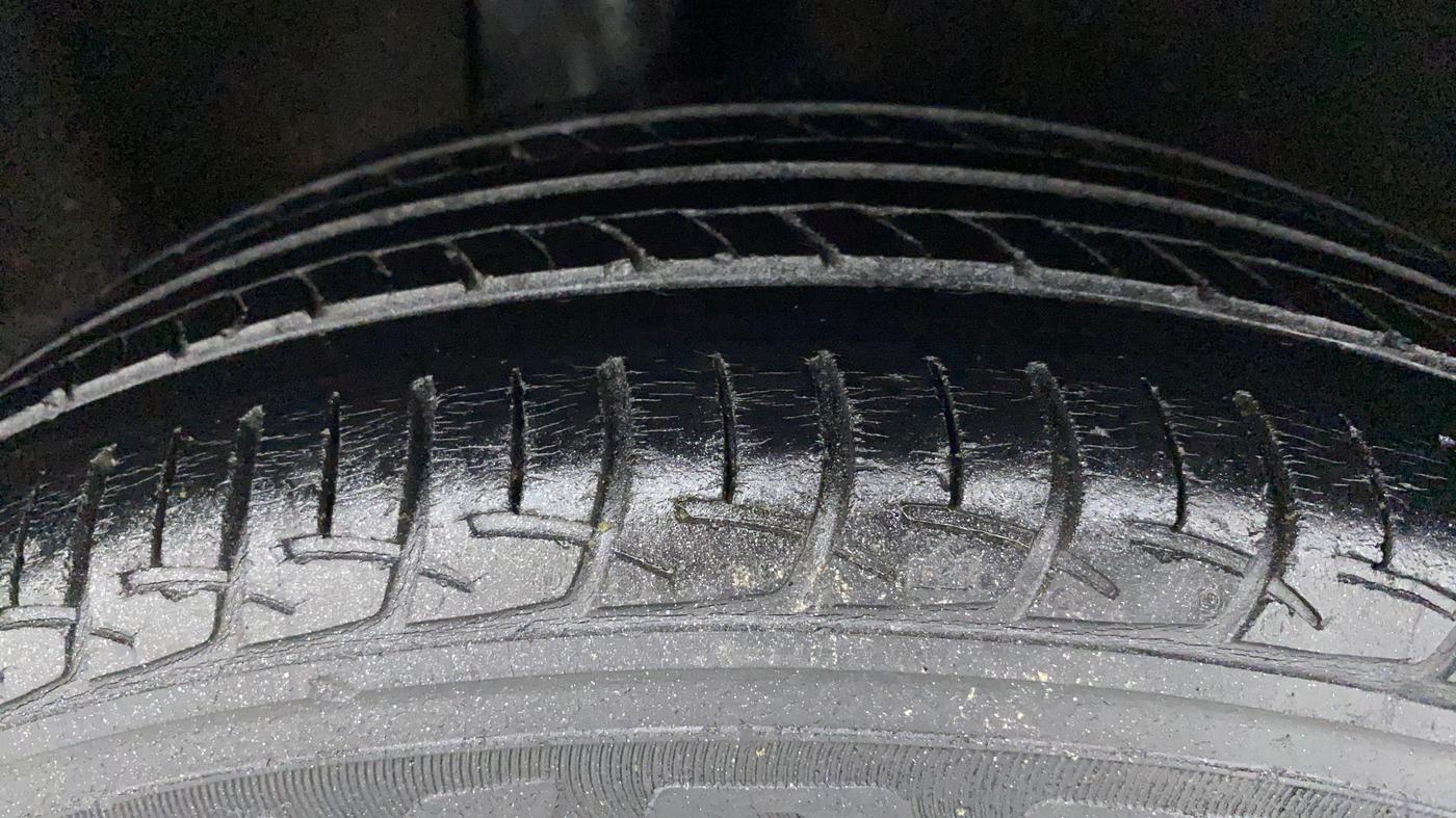 2018 Maruti Baleno DELTA CVT PETROL 1.2, Petrol, Automatic, 54,921 km, Right Rear Tyre Tread