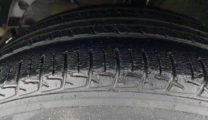 2018 Maruti Baleno DELTA CVT PETROL 1.2, Petrol, Automatic, 54,921 km, Left Front Tyre Tread