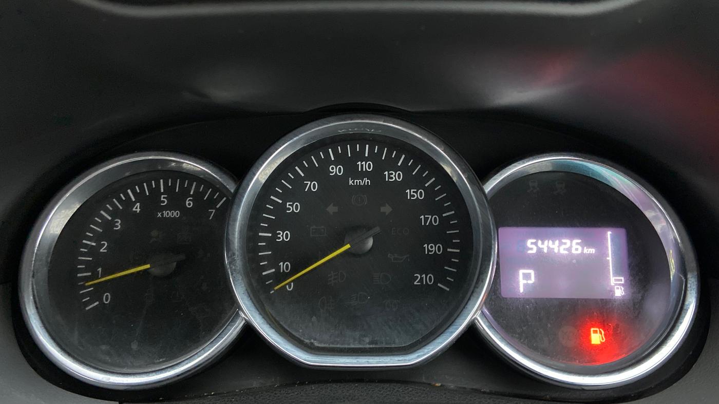 2017 Renault Duster RXS CVT, Petrol, Automatic, 54,426 km, Odometer Image
