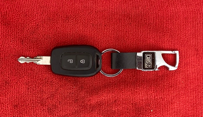 2017 Renault Duster RXS CVT, Petrol, Automatic, 54,426 km, Key Close Up