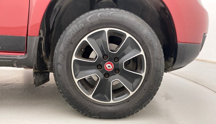 2017 Renault Duster RXS CVT, Petrol, Automatic, 54,426 km, Right Front Wheel