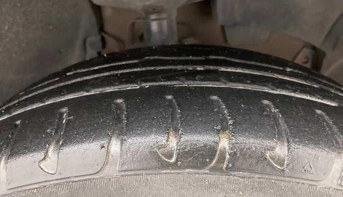 2017 Renault Duster RXS CVT, Petrol, Automatic, 54,426 km, Right Front Tyre Tread