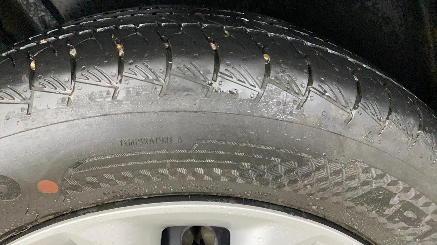 2023 Maruti Grand Vitara SIGMA SMART HYBRID, Petrol, Manual, 12,926 km, Right Rear Tyre Tread
