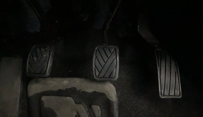 2023 Maruti Grand Vitara SIGMA SMART HYBRID, Petrol, Manual, 12,926 km, Pedals