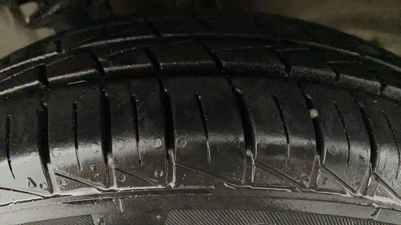 2020 Maruti Alto VXI PLUS, Petrol, Manual, 3,629 km, Left Front Tyre Tread