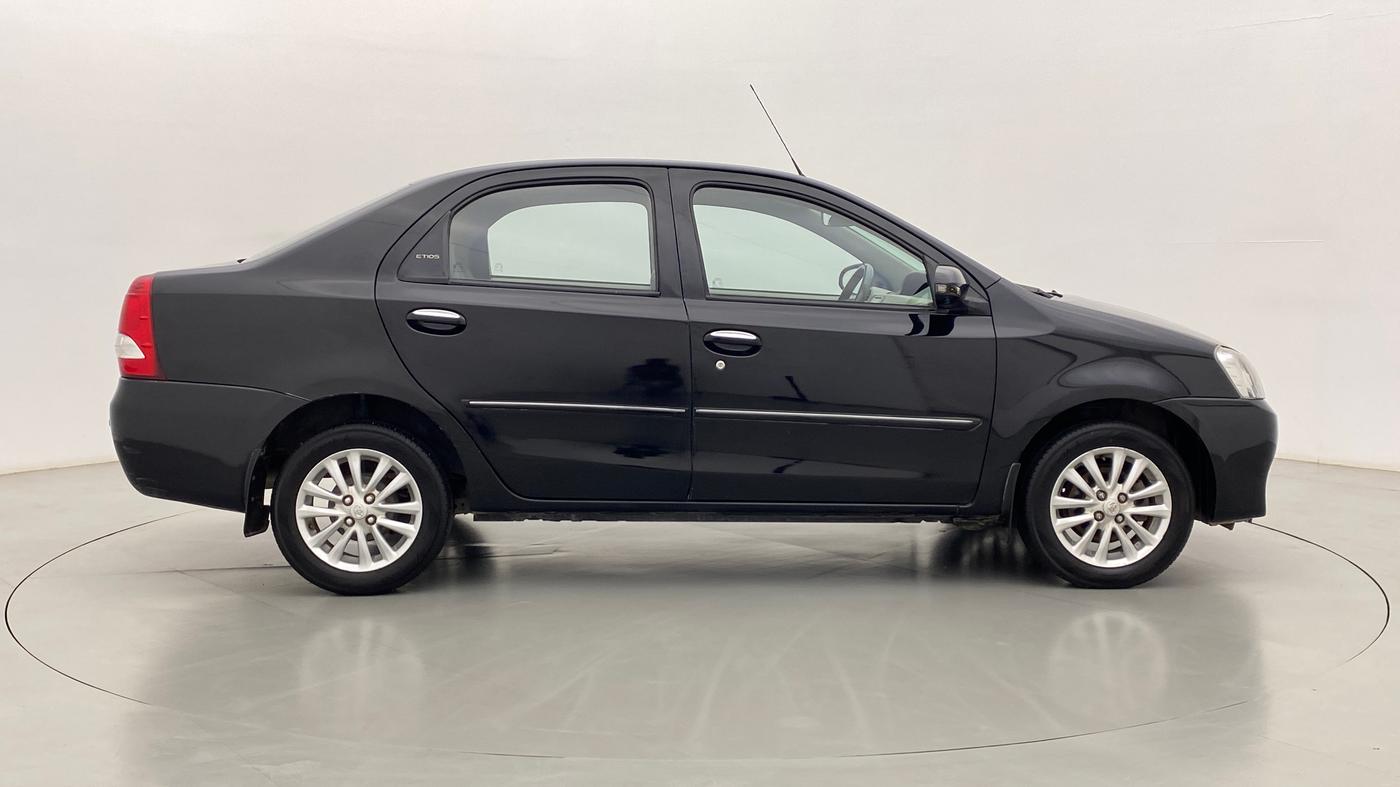 2013 Toyota Etios V, Petrol, Manual, 50,578 km, Right Side View