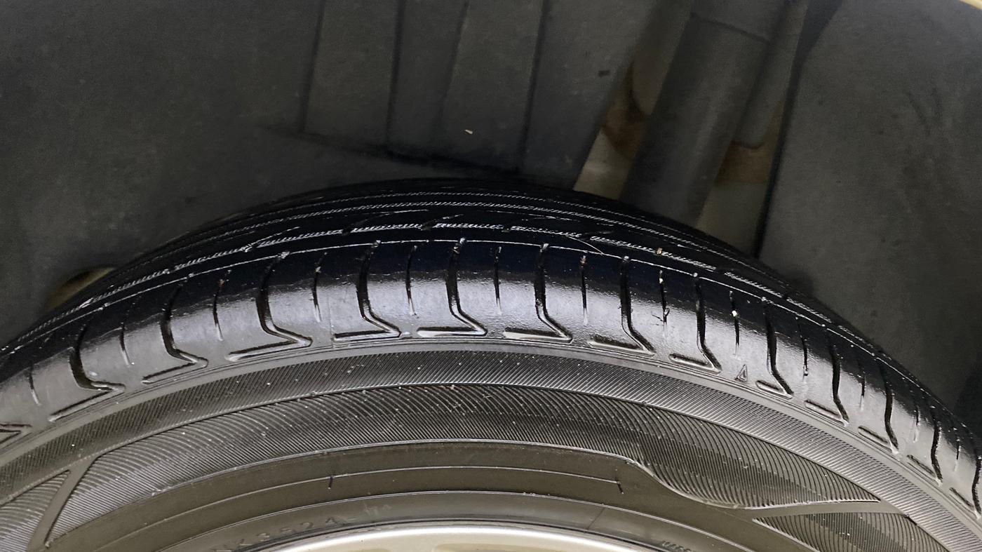 2023 Maruti Dzire ZXI CNG, CNG, Manual, 67,776 km, Left Rear Tyre Tread