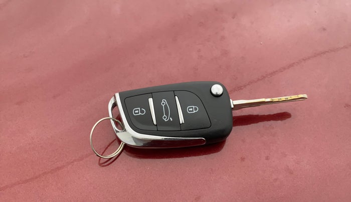 2012 Maruti Ritz ZXI, Petrol, Manual, 61,061 km, Key Close Up