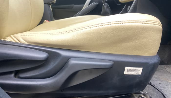 2018 Toyota Corolla Altis J PETROL, Petrol, Manual, 70,965 km, Driver Side Adjustment Panel