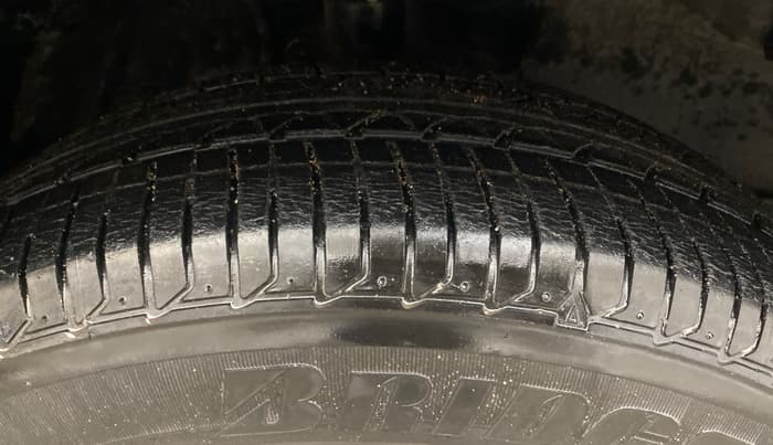 2018 Toyota Corolla Altis J PETROL, Petrol, Manual, 70,965 km, Right Front Tyre Tread