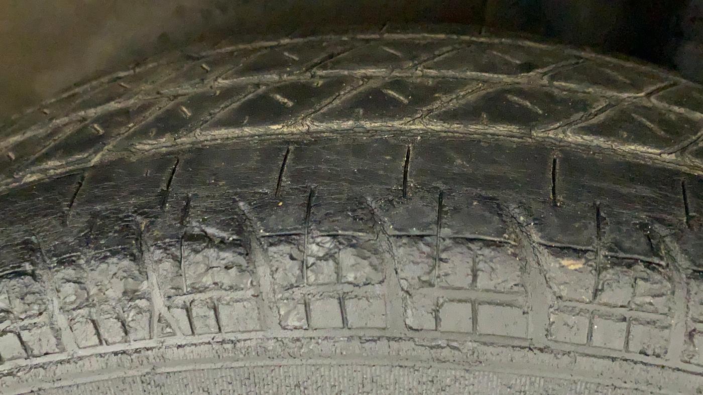 2010 Maruti Ritz VXI, Petrol, Manual, 82,020 km, Left Rear Tyre Tread