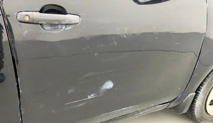2010 Maruti Ritz VXI, Petrol, Manual, 82,020 km, Driver-side door - Minor scratches