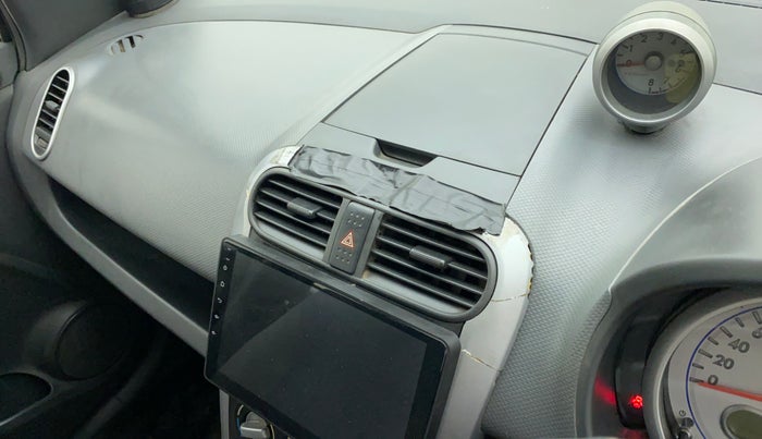 2010 Maruti Ritz VXI, Petrol, Manual, 82,020 km, Dashboard - Dashboard minor damage