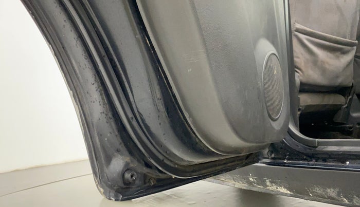 2010 Maruti Ritz VXI, Petrol, Manual, 82,020 km, Rear left door - Slight discoloration