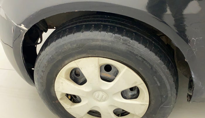 2010 Maruti Ritz VXI, Petrol, Manual, 82,020 km, Left fender - Lining missing