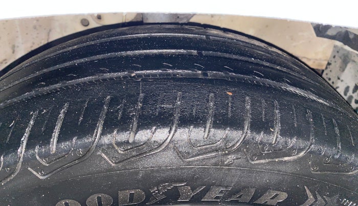 2014 Honda Amaze 1.2L I-VTEC S, Petrol, Manual, 58,085 km, Right Front Tyre Tread