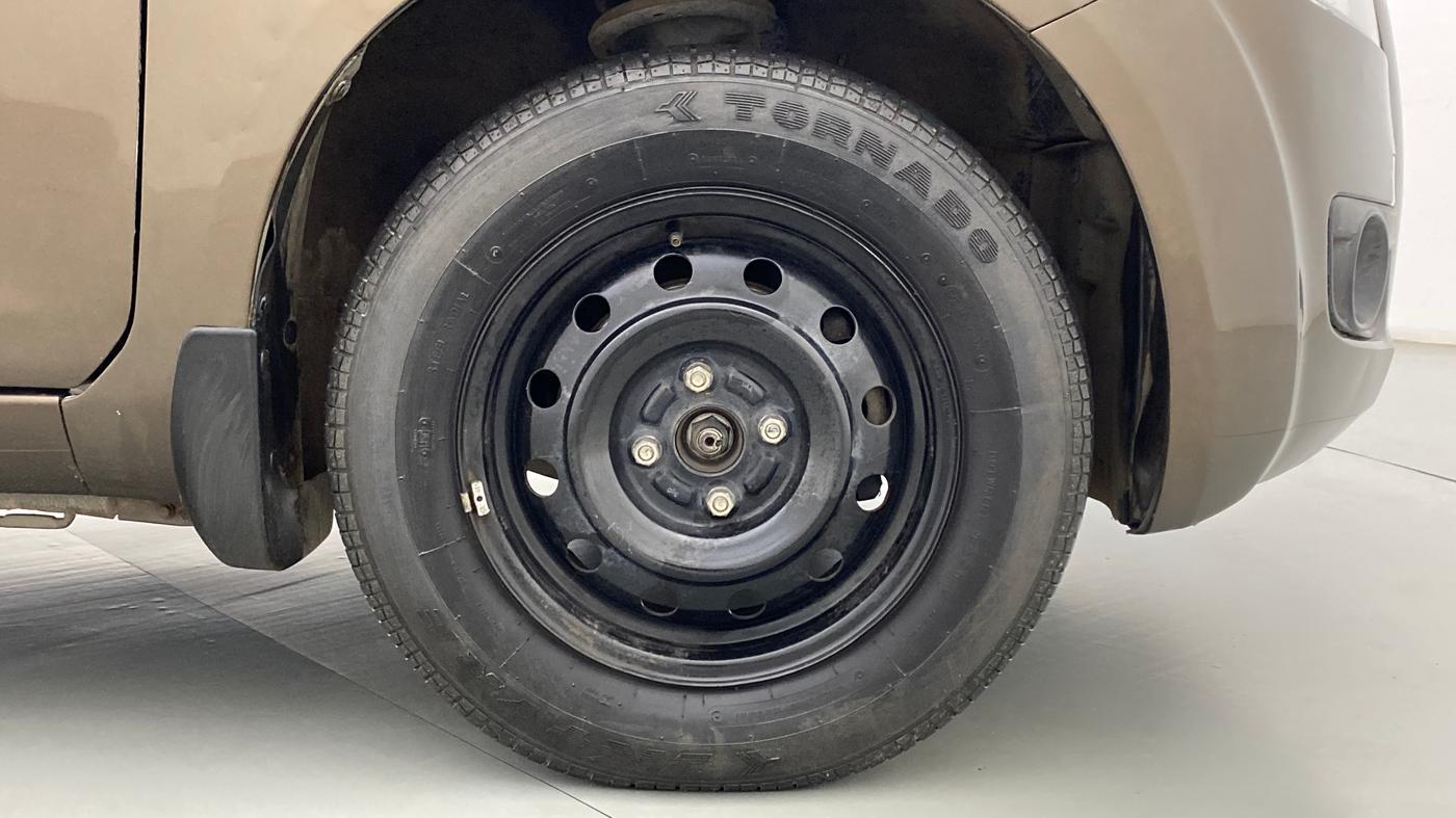 2011 Maruti Ritz VDI, Diesel, Manual, 61,784 km, Right Front Wheel