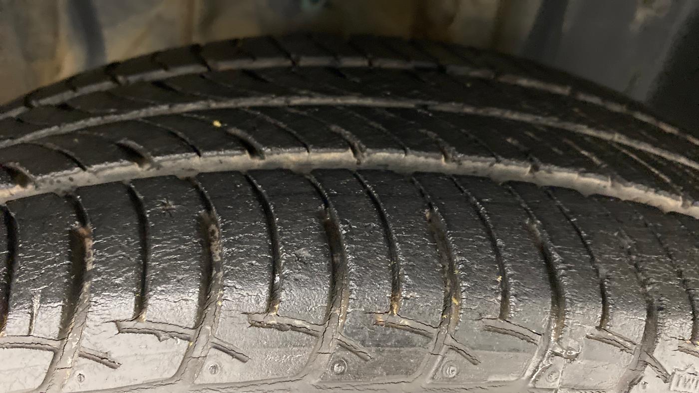 2019 Datsun Go Plus A (O), Petrol, Manual, 23,060 km, Right Front Tyre Tread