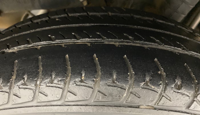 2019 Datsun Go Plus A (O), Petrol, Manual, 23,060 km, Left Rear Tyre Tread
